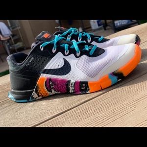 Nike Metcom 2 women’s size 6 shoes